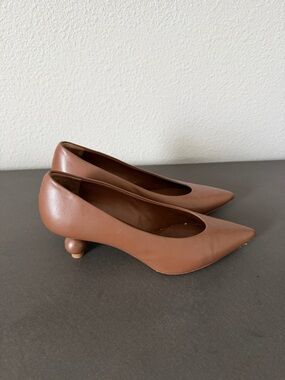 Weekend Max Mara NAPPA SHEEPSKIN COURT/tobacco Leather with Sculptural Ball Heel